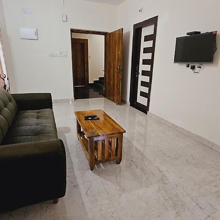Vensa Homestay Puri Εξωτερικό φωτογραφία